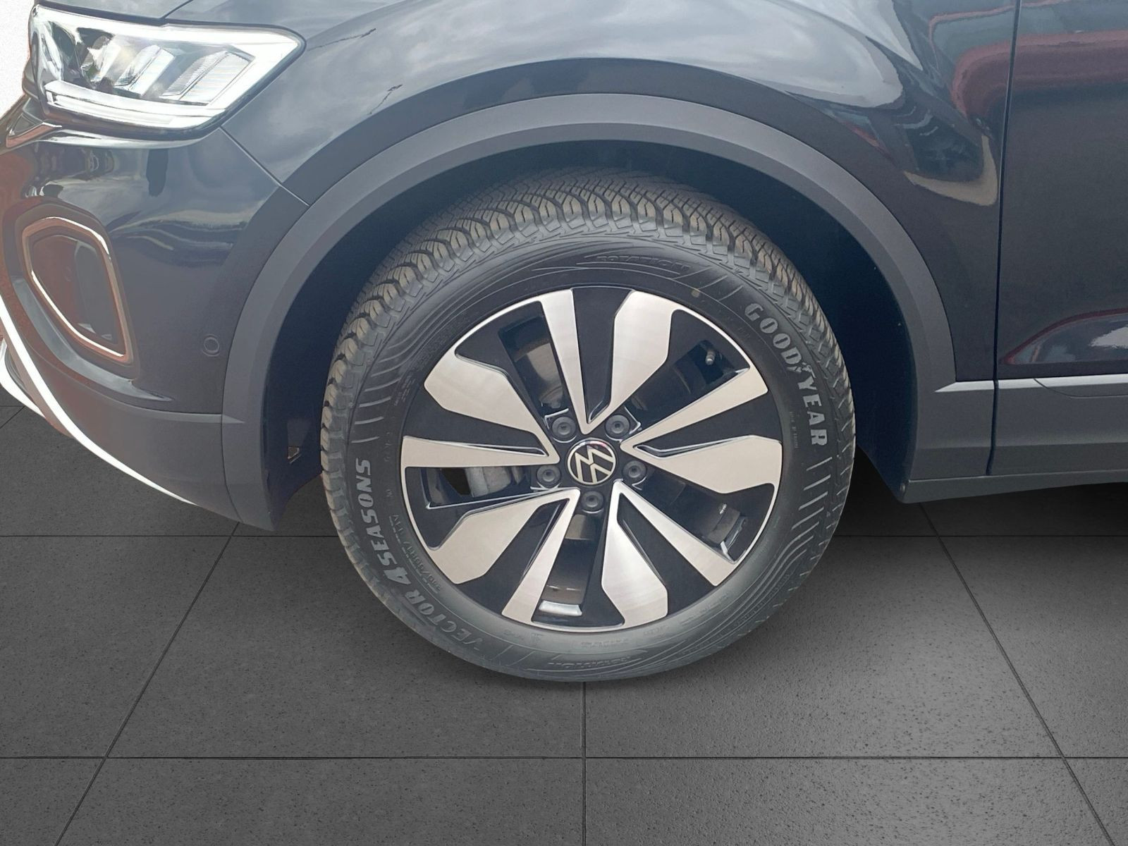 Volkswagen - T-Roc_9