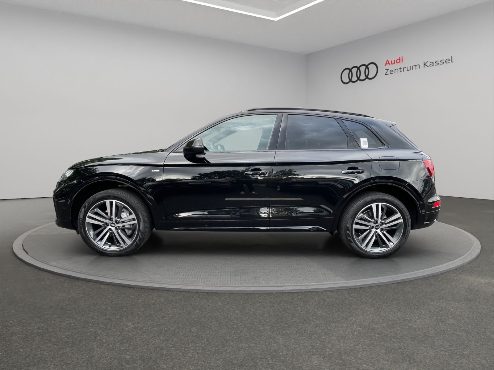 Audi - Q5_4
