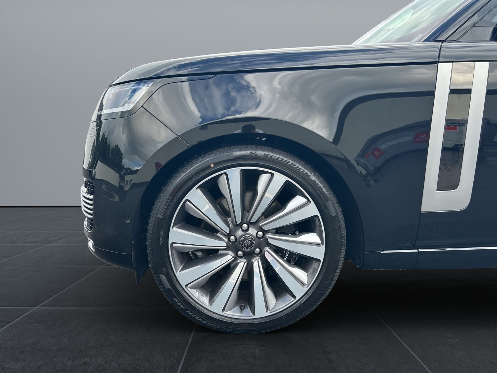 Land Rover - Range Rover_9
