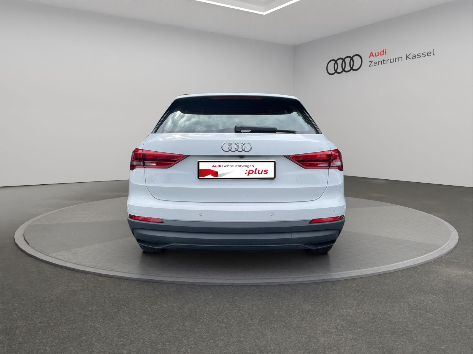 Audi - Q3_6
