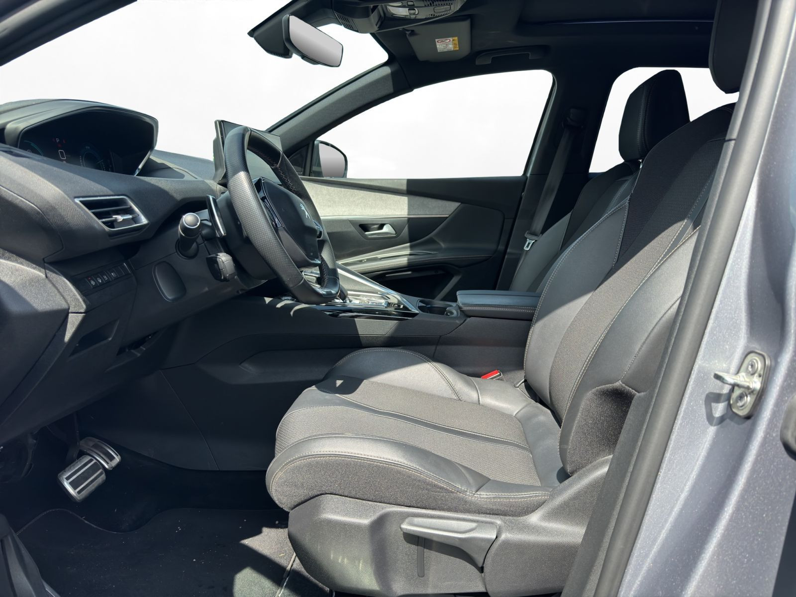 Peugeot - 3008_11