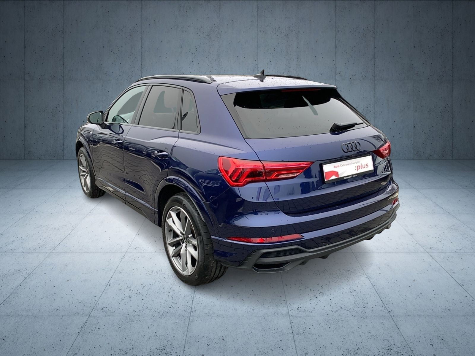 Audi - Q3_5