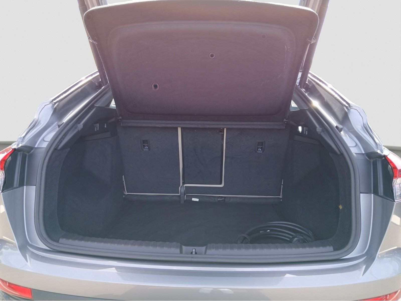 Audi - Q4 Sportback e-tron_16
