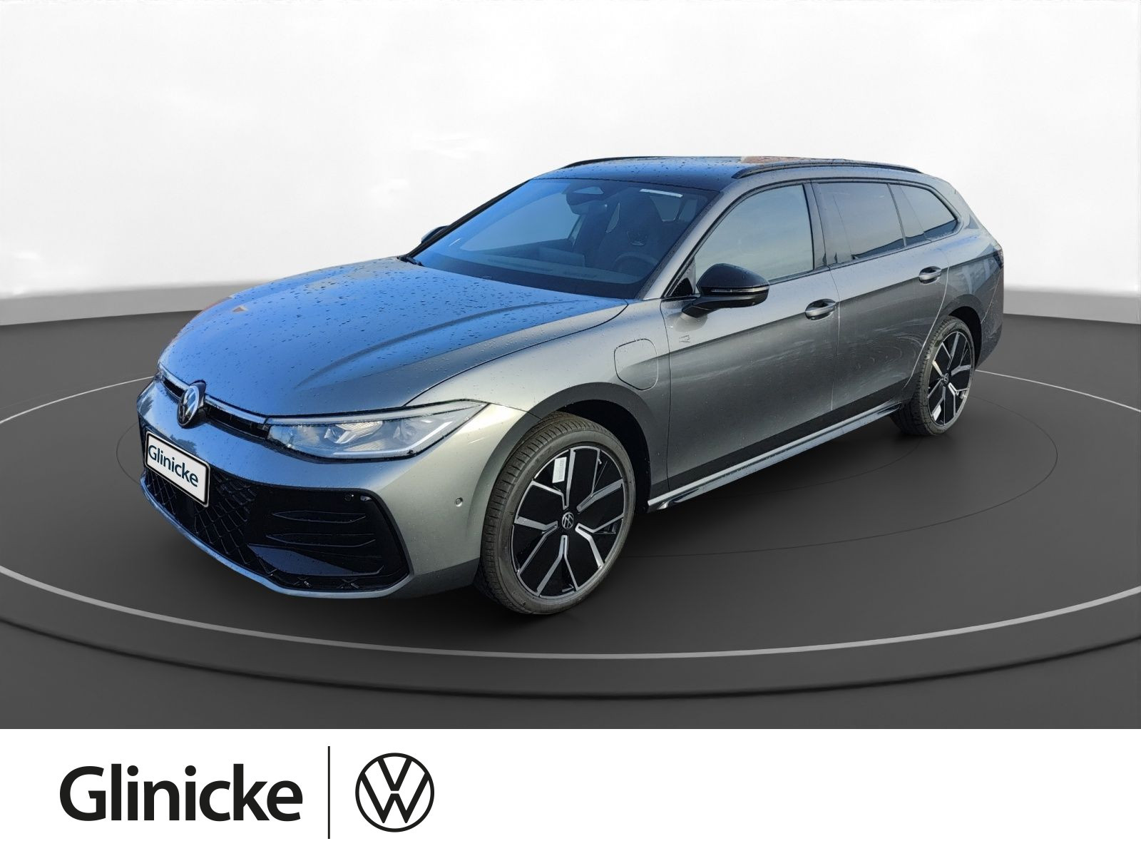 Passat R-Line 1,5l eHybrid  AHK, Massagesitz, IQ