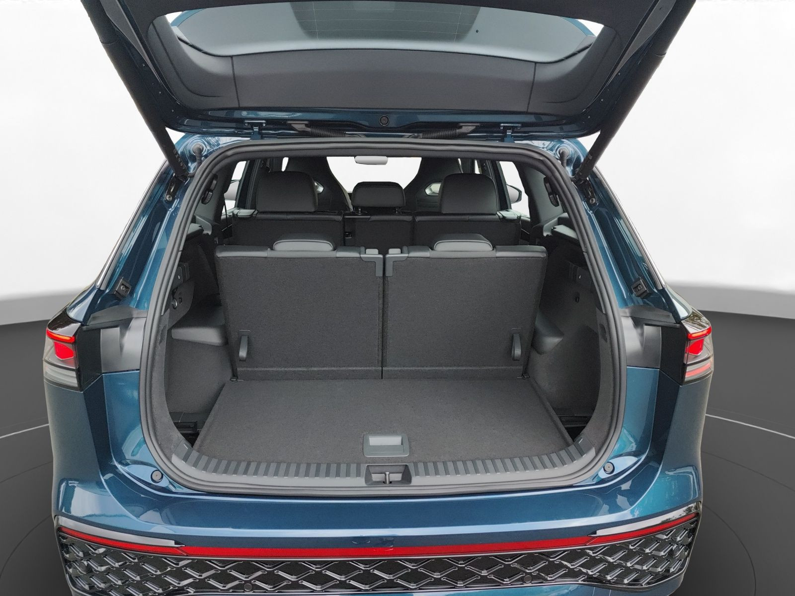 Volkswagen - Tayron_11