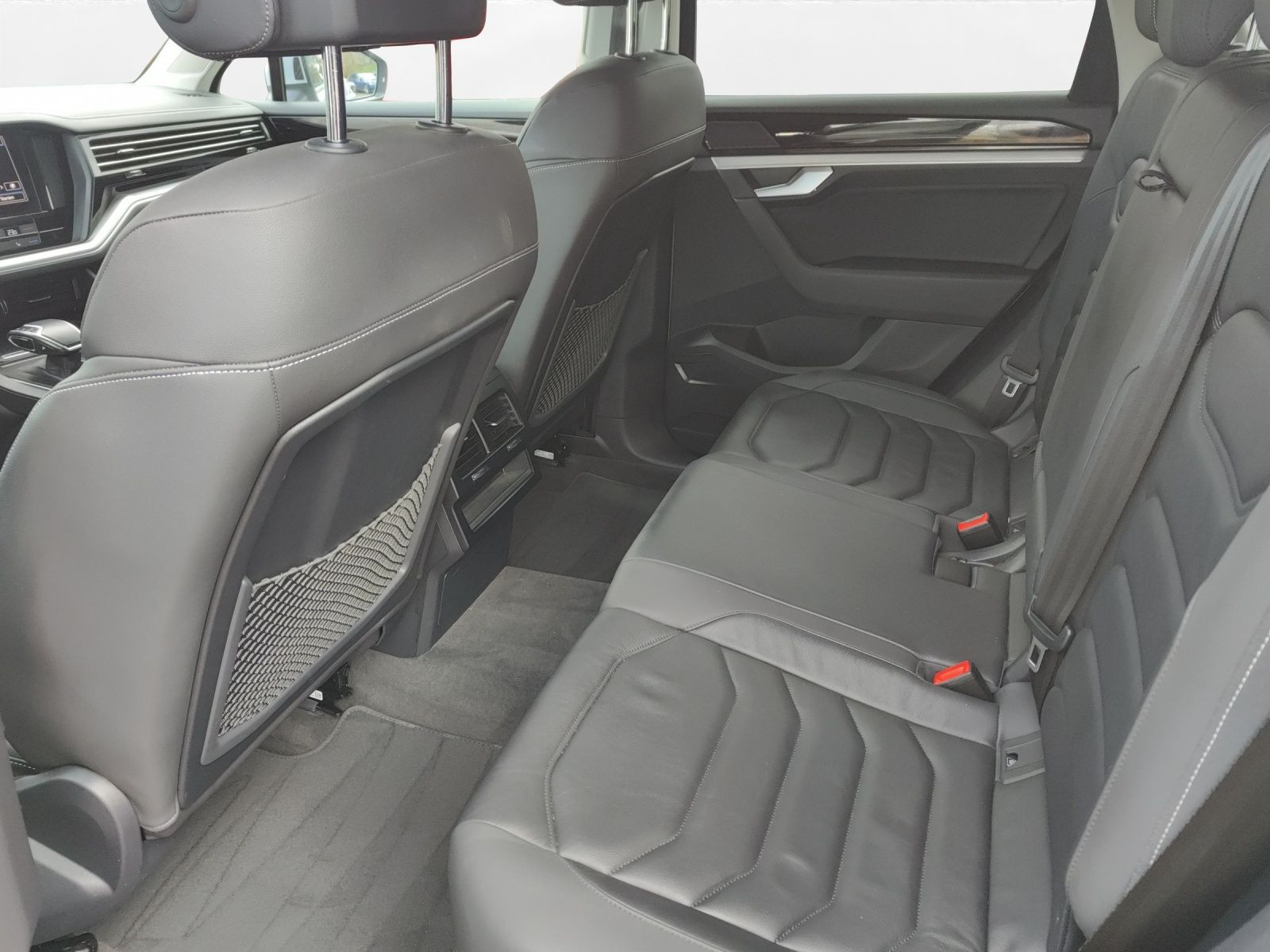 Volkswagen - Touareg_6