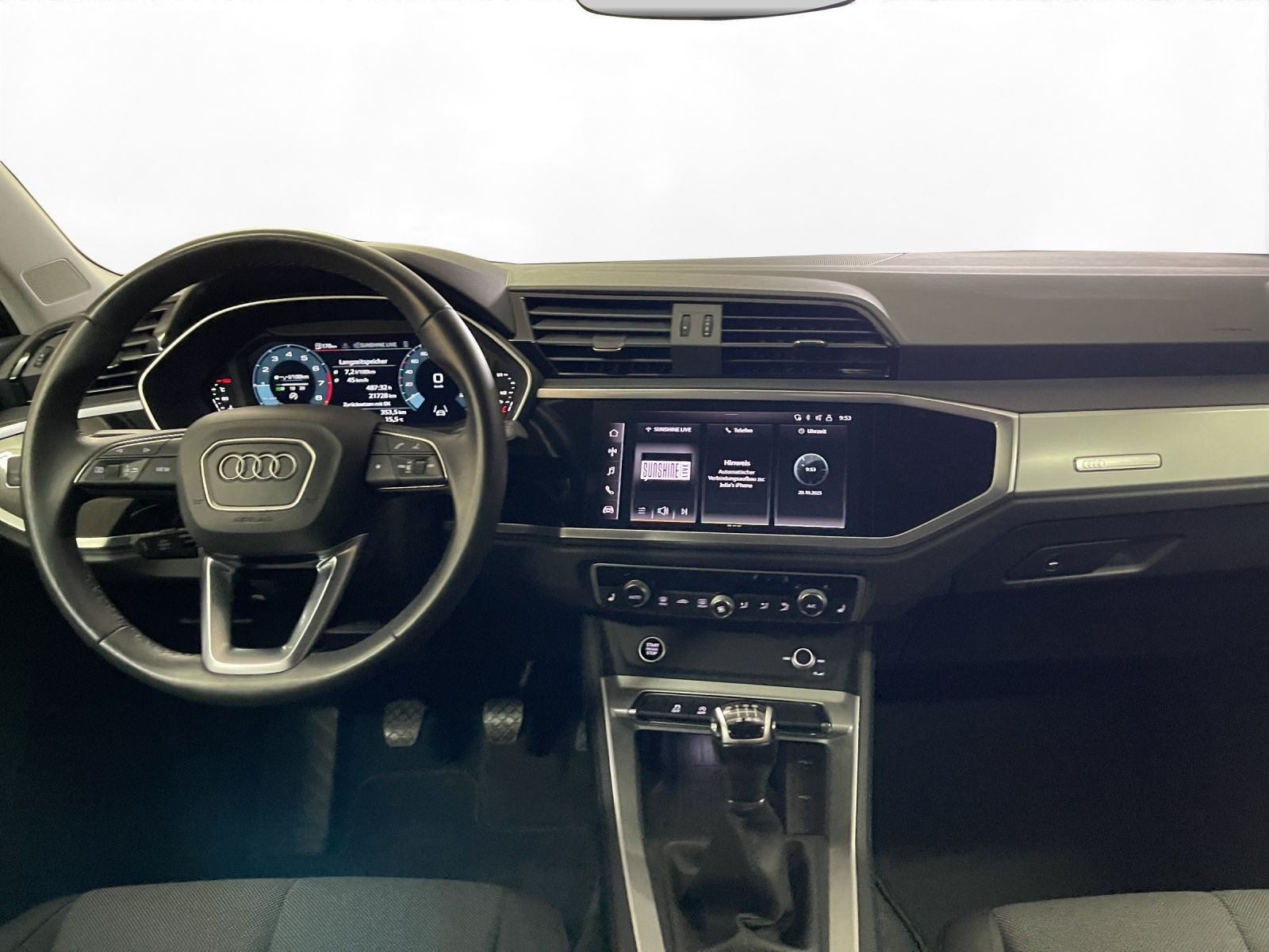 Audi - Q3_22 Audi - Q3_22