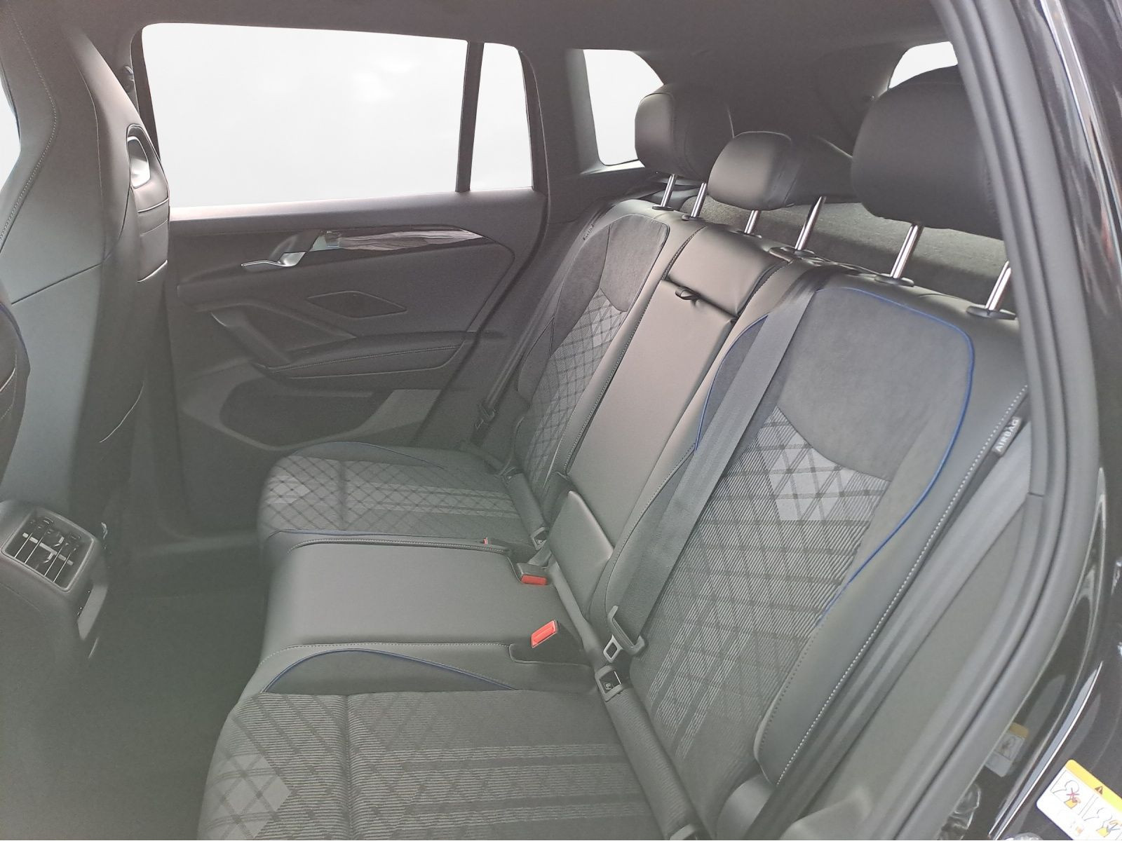 Volkswagen - Tiguan_13