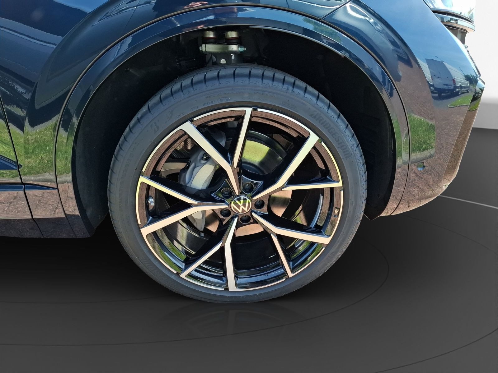 Volkswagen - Touareg_13