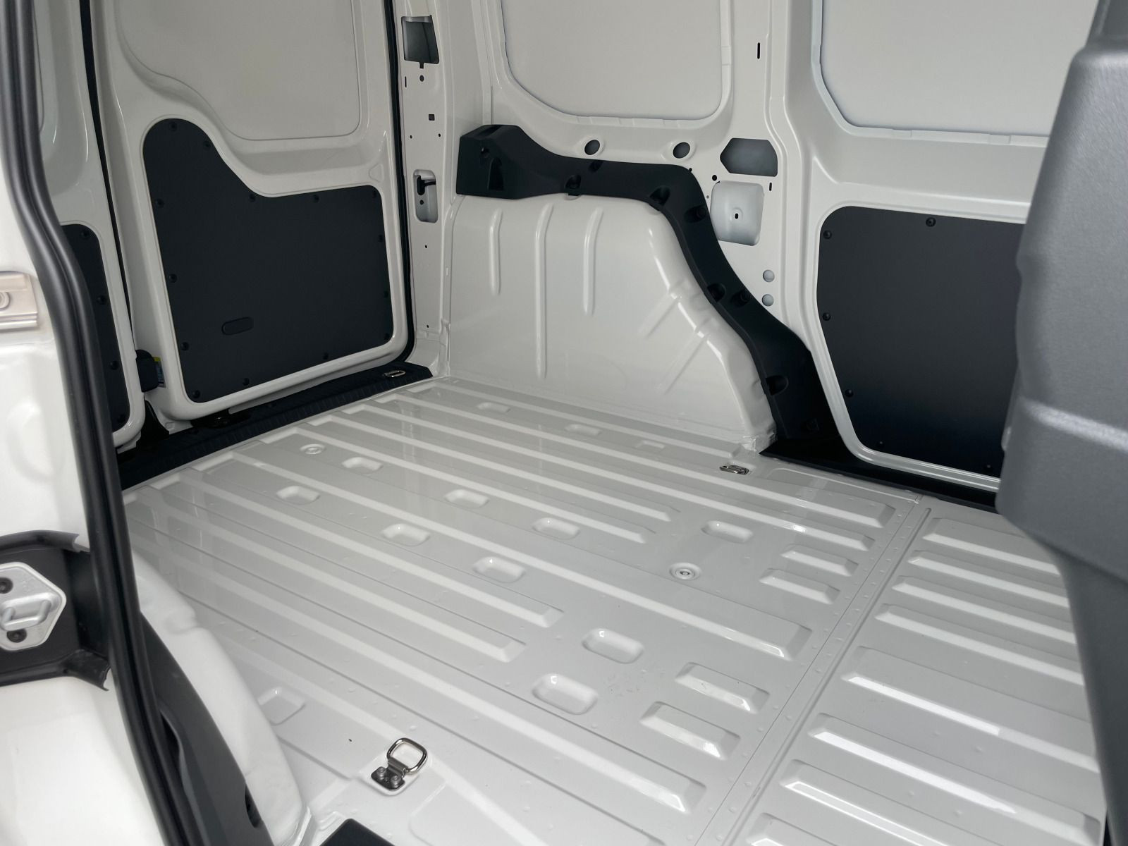 Volkswagen - Caddy Cargo_6