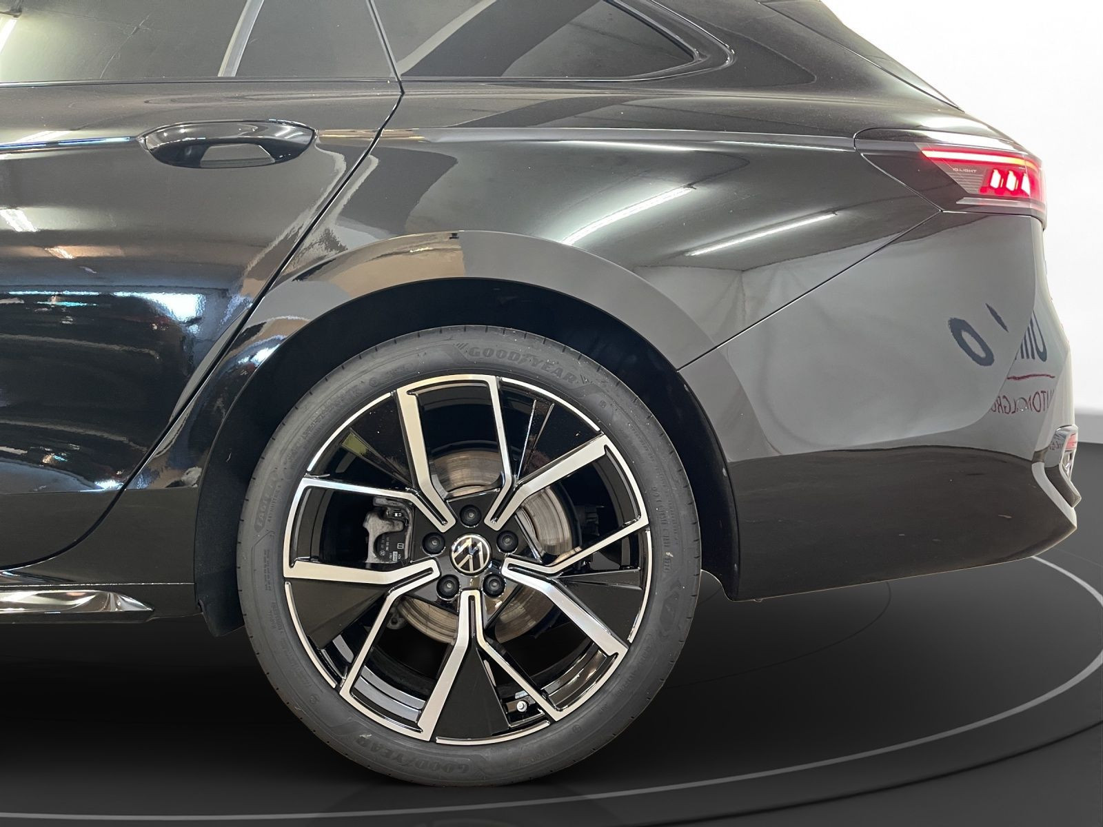Volkswagen - Passat Variant_14
