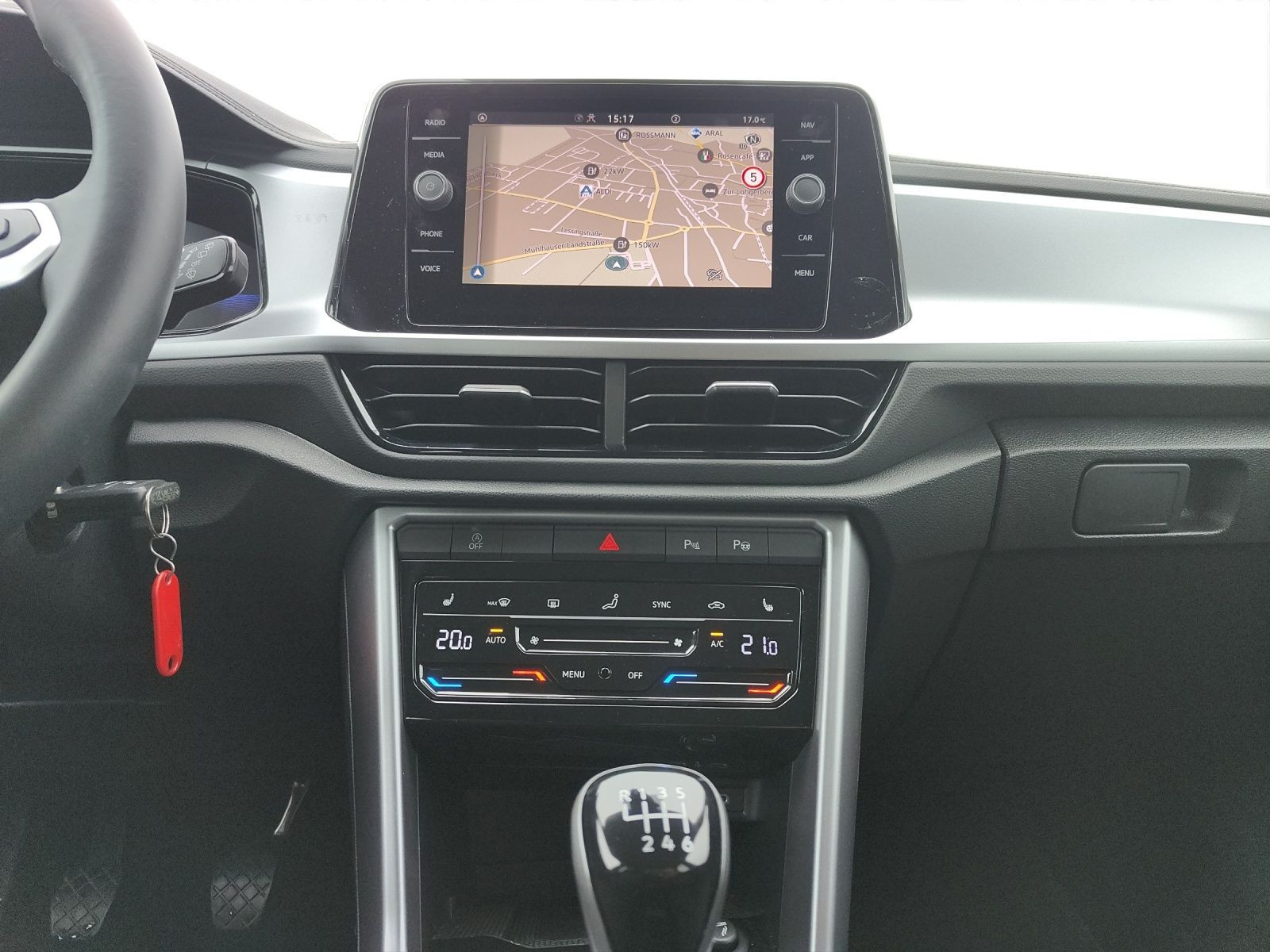 Volkswagen - T-Roc_8