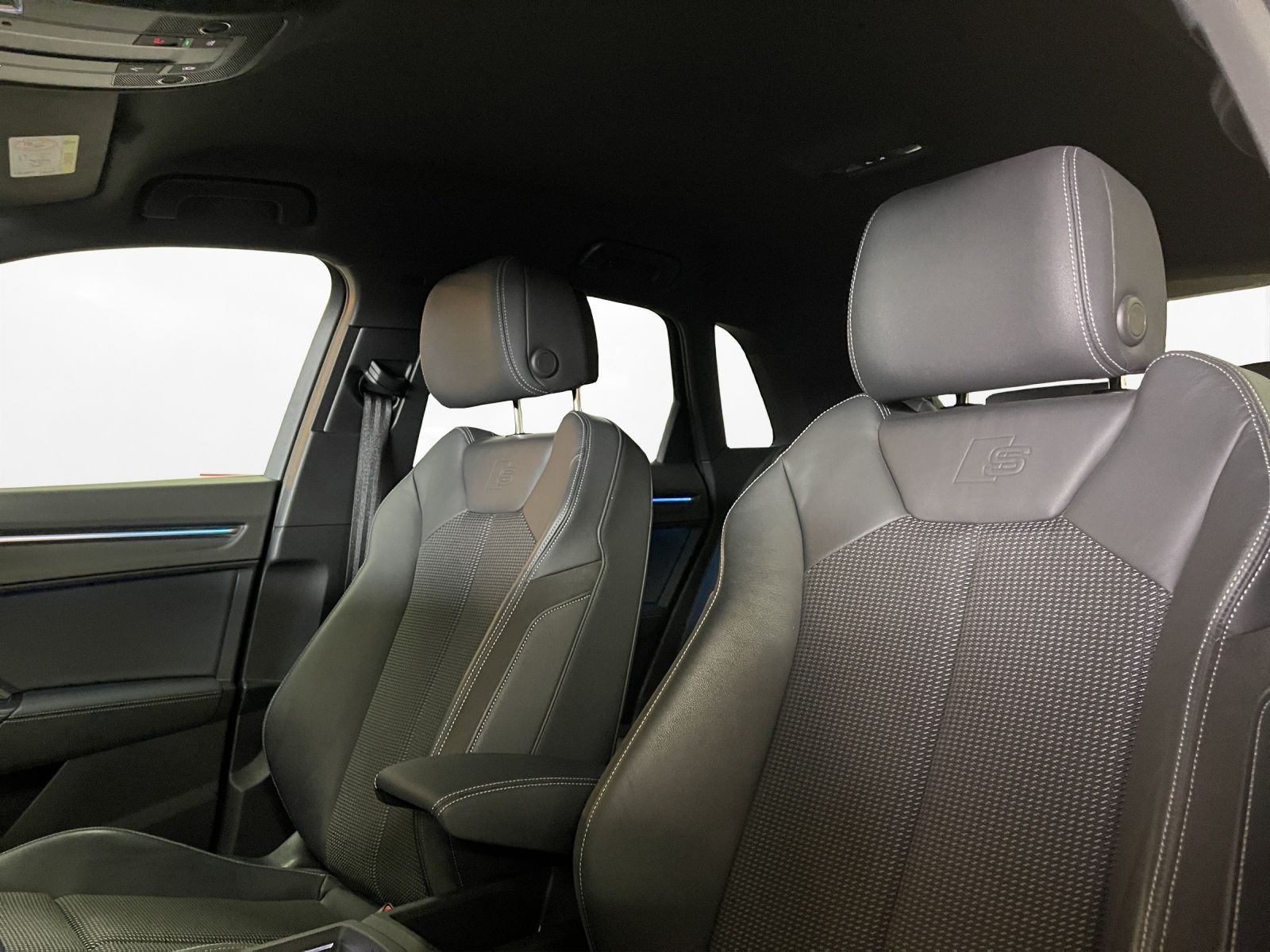 Audi - Q3_10 Audi - Q3_10