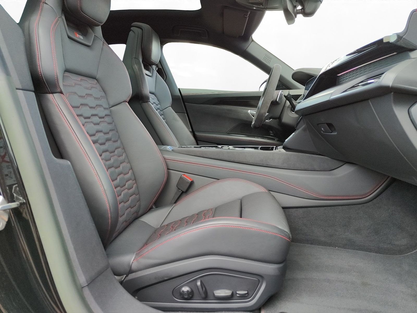 Audi - e-tron_13