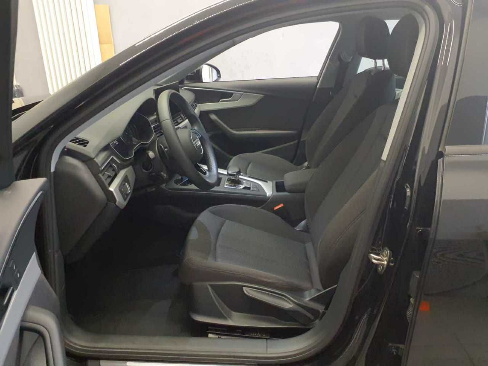Audi - A4 Avant_5