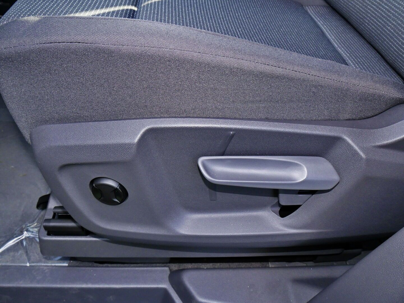 Volkswagen - California_13
