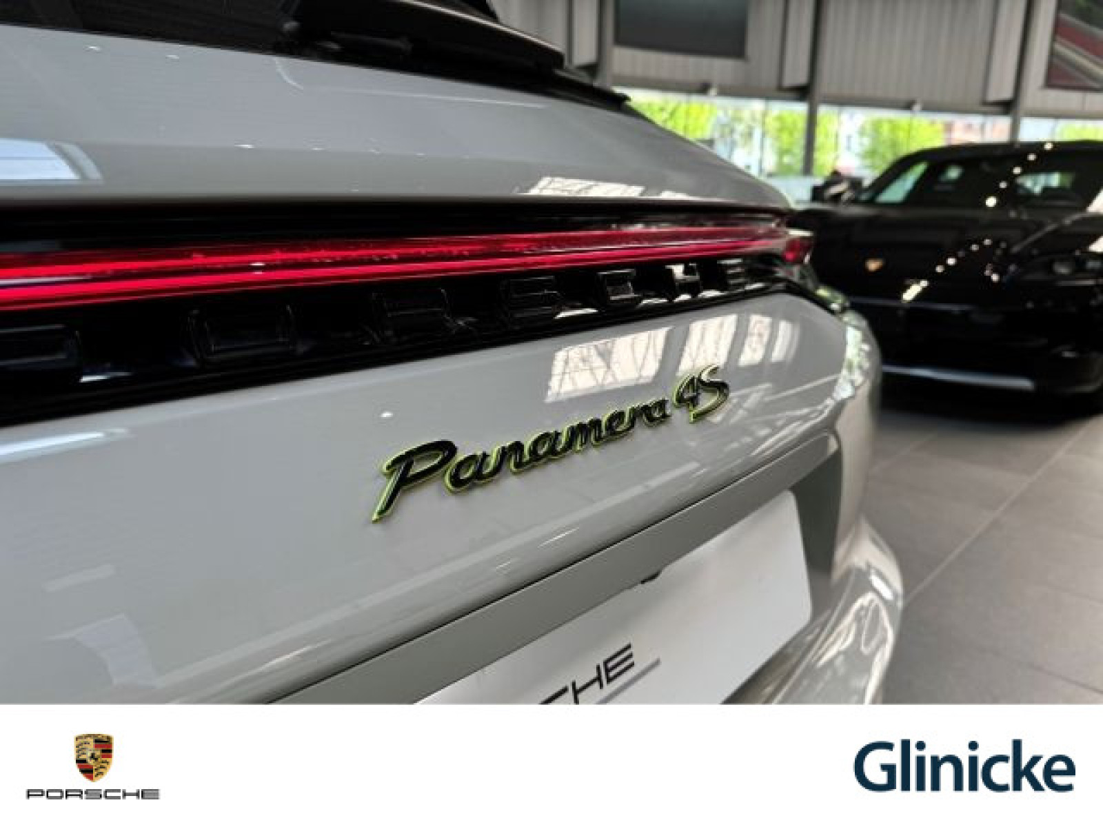 Porsche - Panamera_19