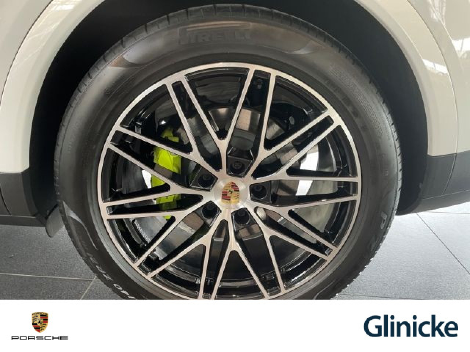 Porsche - Cayenne_26