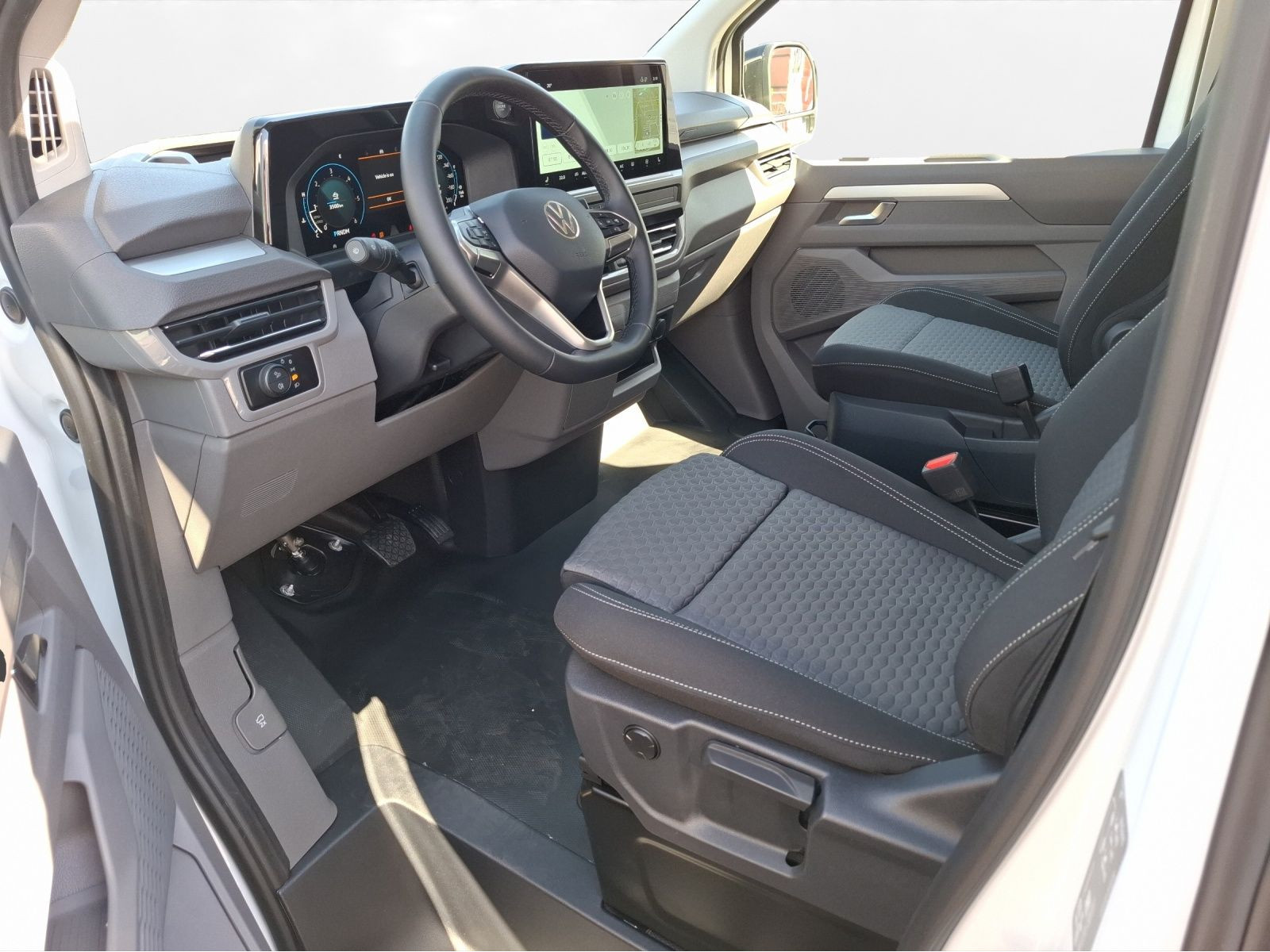 Volkswagen - T7 Caravelle_3