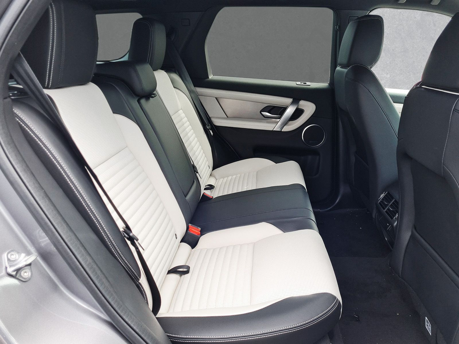 Land Rover - Discovery Sport_5