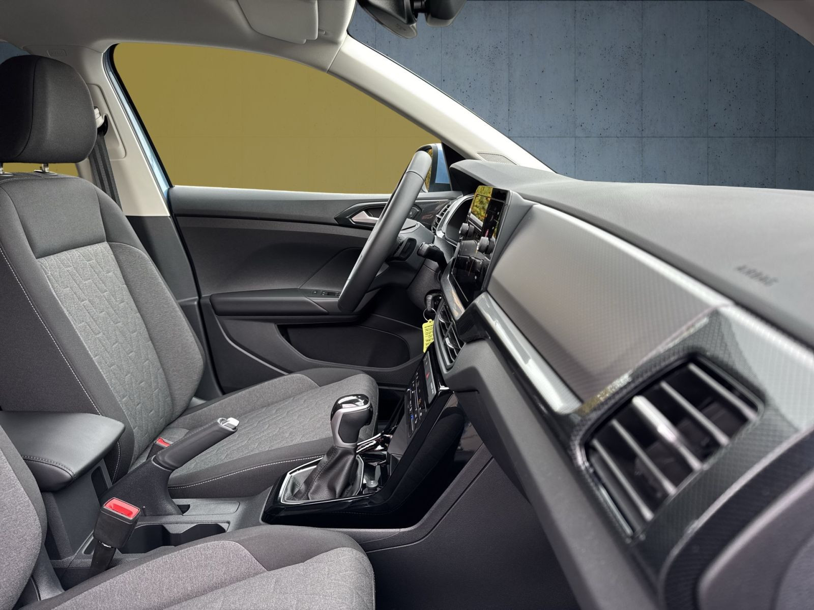 Volkswagen - T-Cross_22