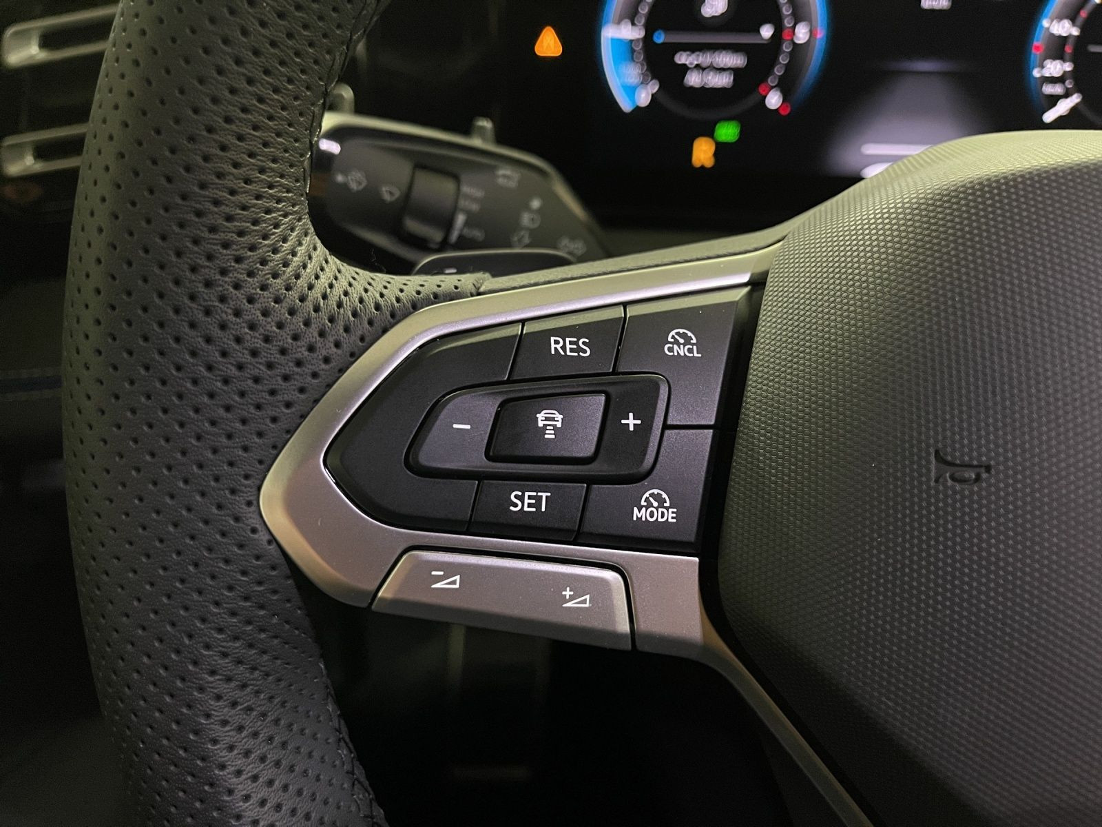 Volkswagen - Tiguan_26