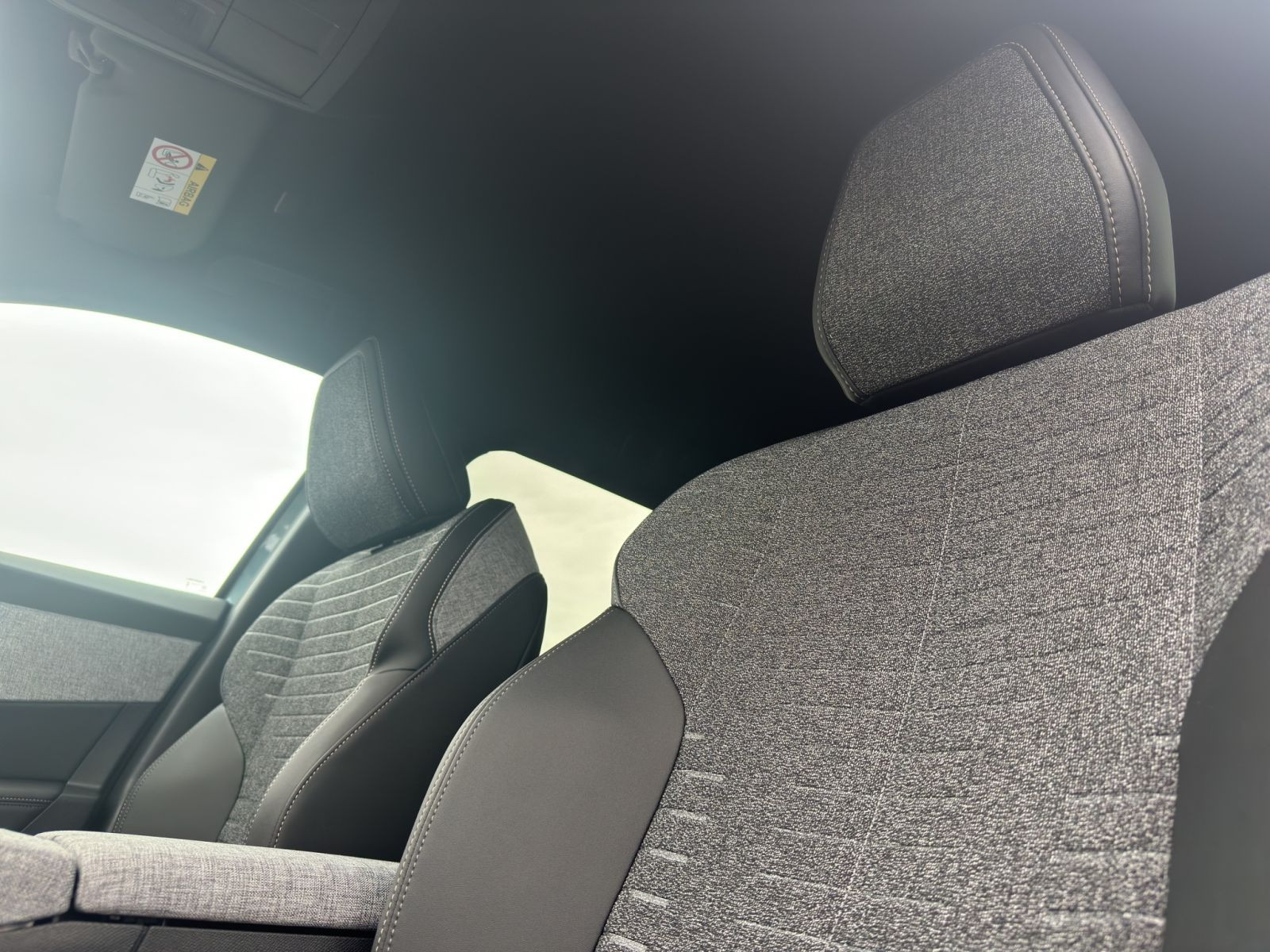 Peugeot - 5008_15