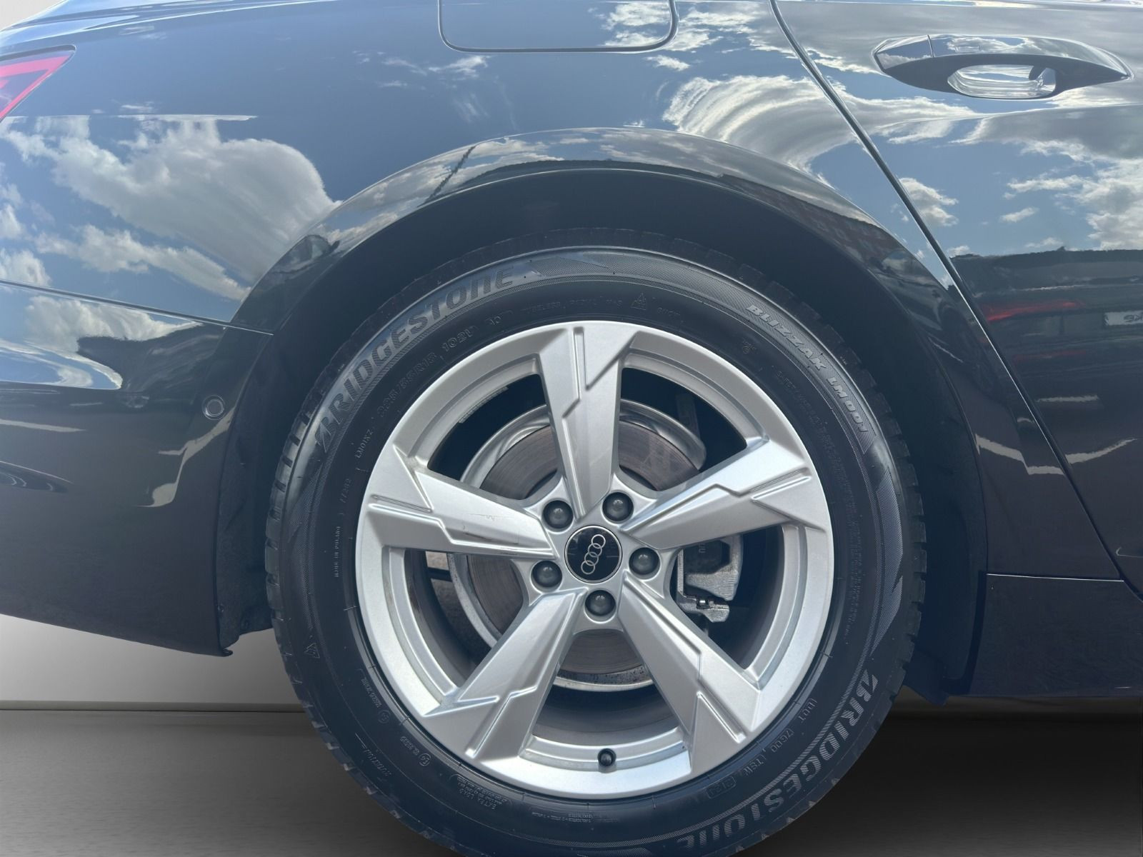 Audi - A6 Avant_16