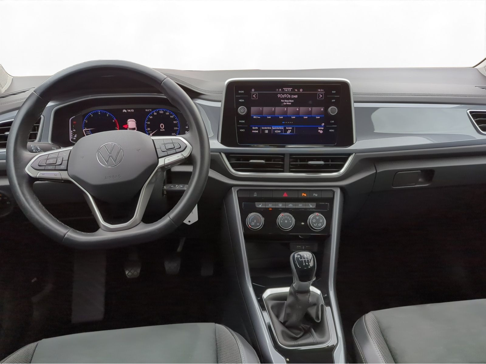 Volkswagen - T-Roc_6