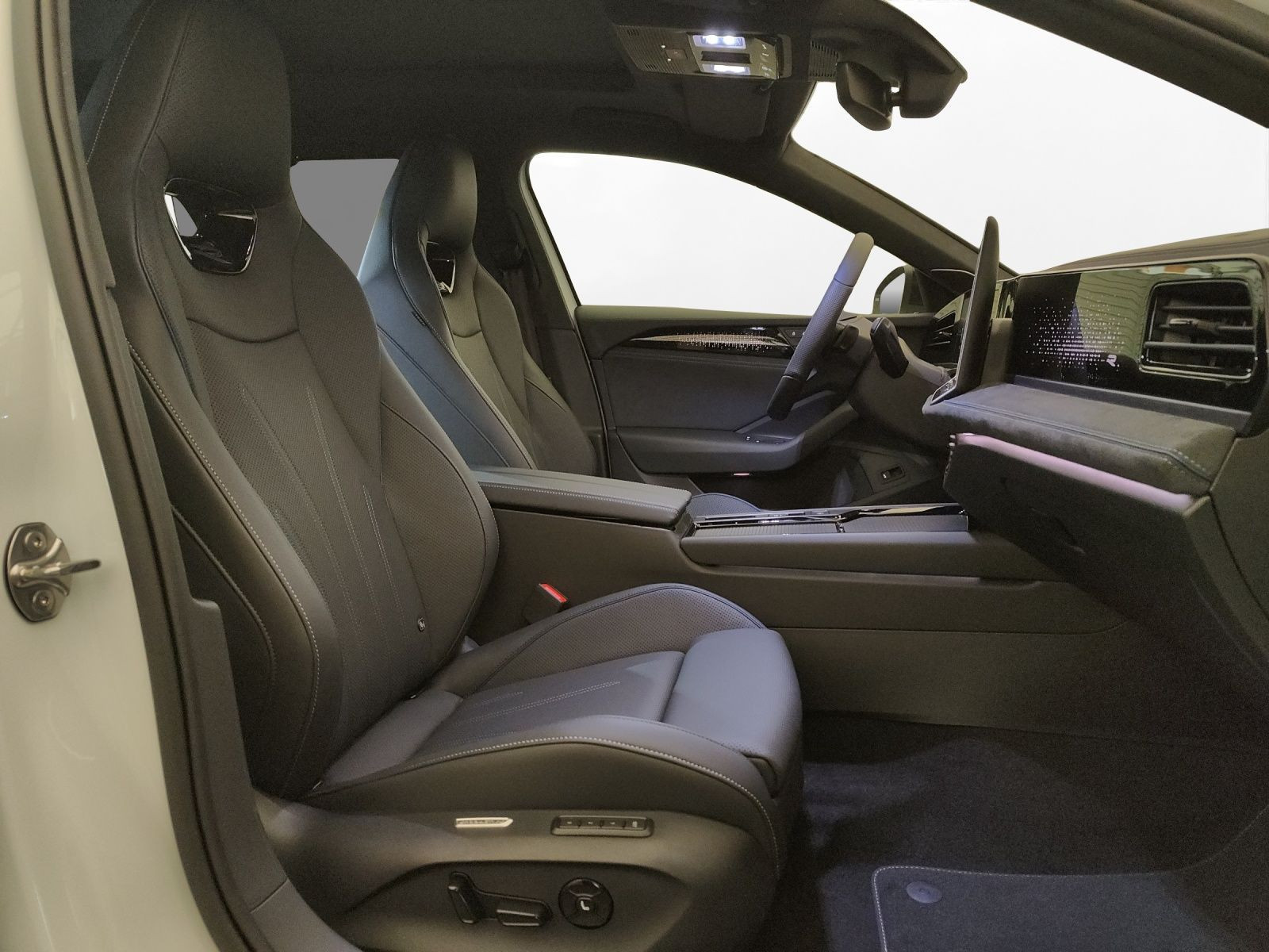 Volkswagen - Passat_12