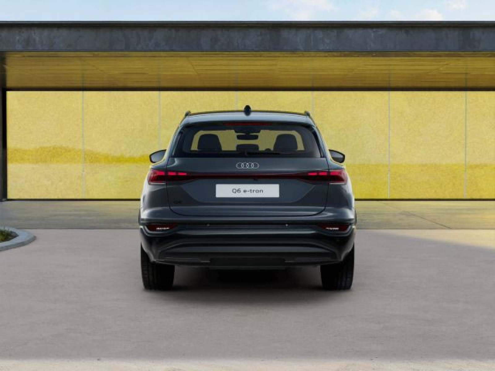 Audi - Q6 SUV e-tron_4