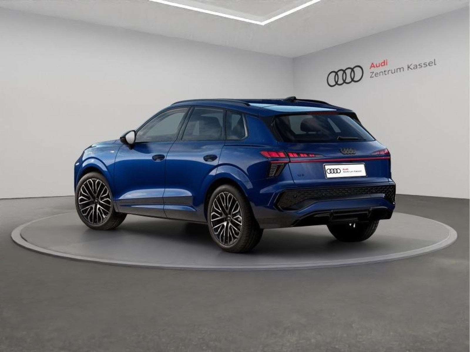 Audi - Q3_4 Audi - Q3_4