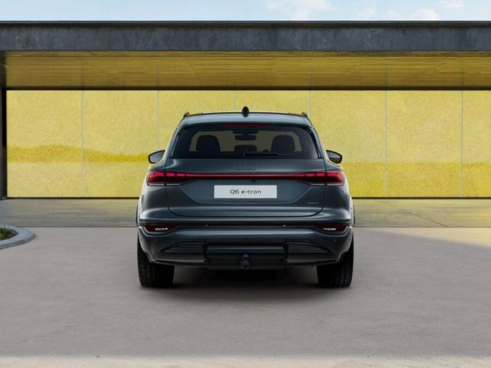 Audi - Q6 SUV e-tron_7