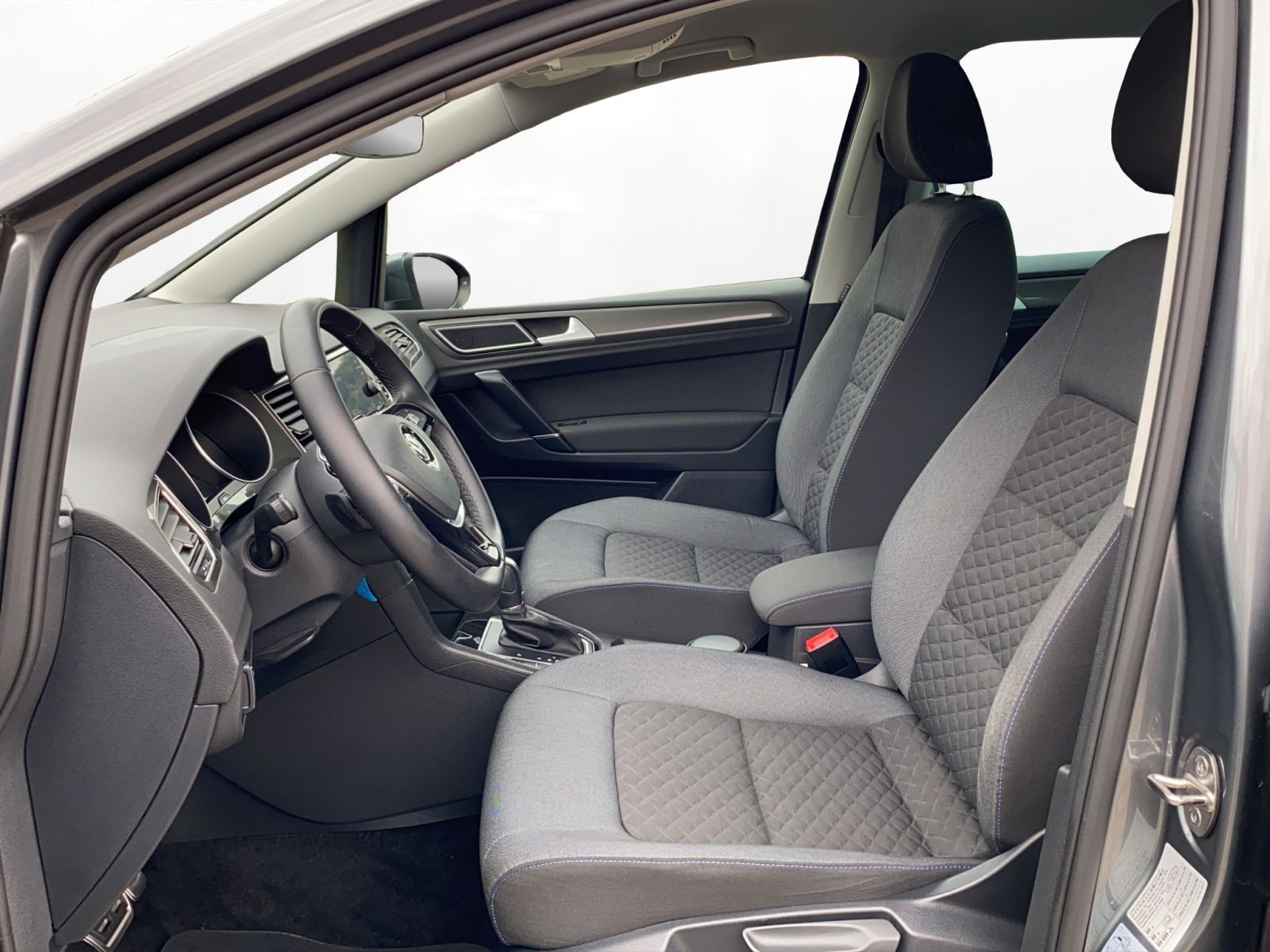 Volkswagen - Golf Sportsvan_11