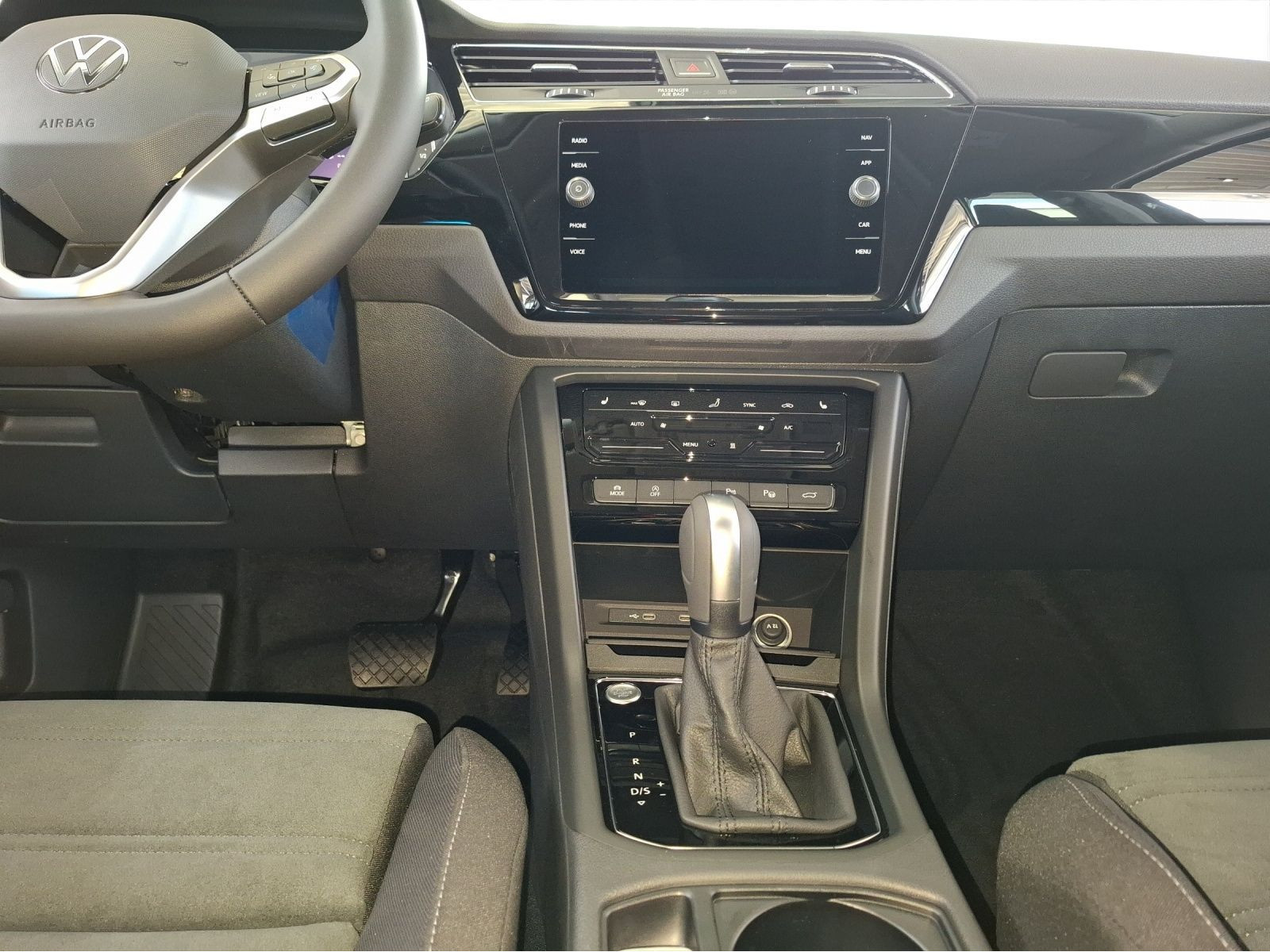 Volkswagen - Touran_6