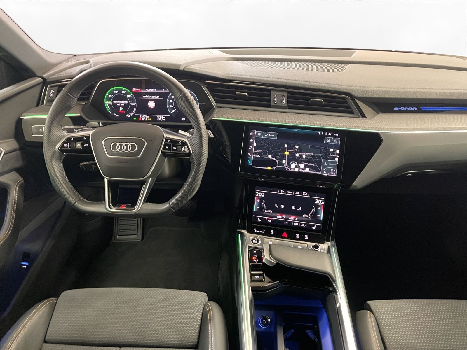 Audi - e-tron_22