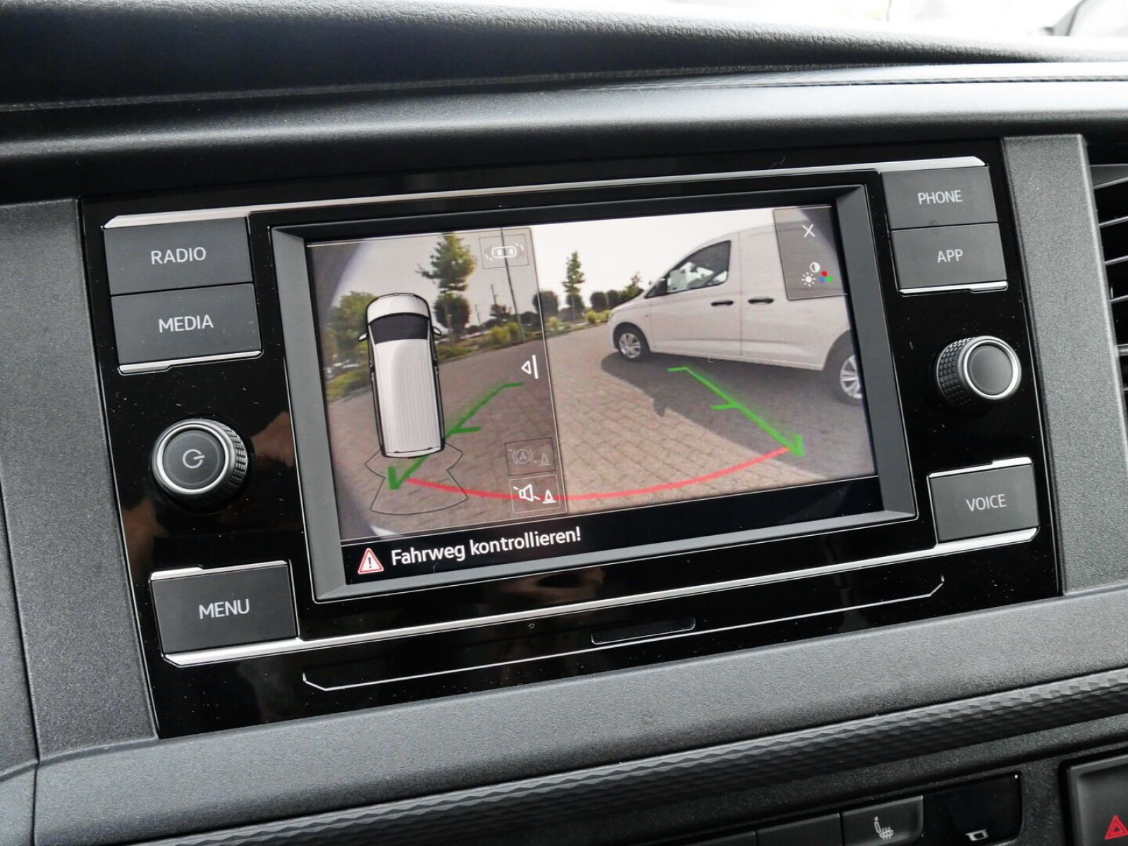 Volkswagen - T6.1 Transporter_13