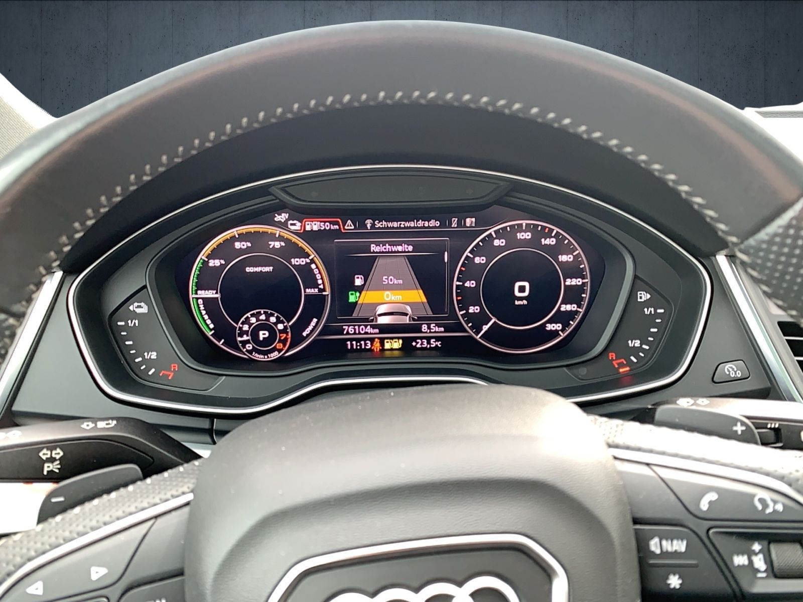 Audi - Q5_12