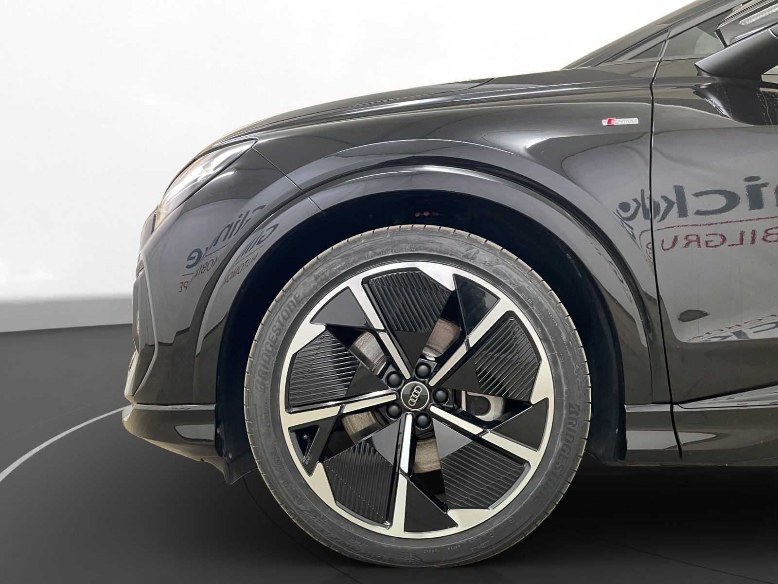 Audi - Q4 Sportback e-tron_13