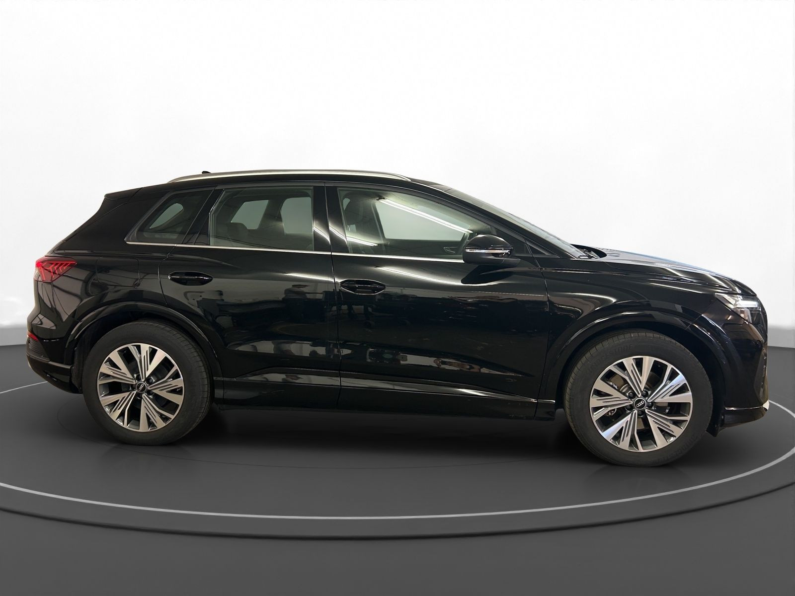 Audi - Q4 e-tron_7