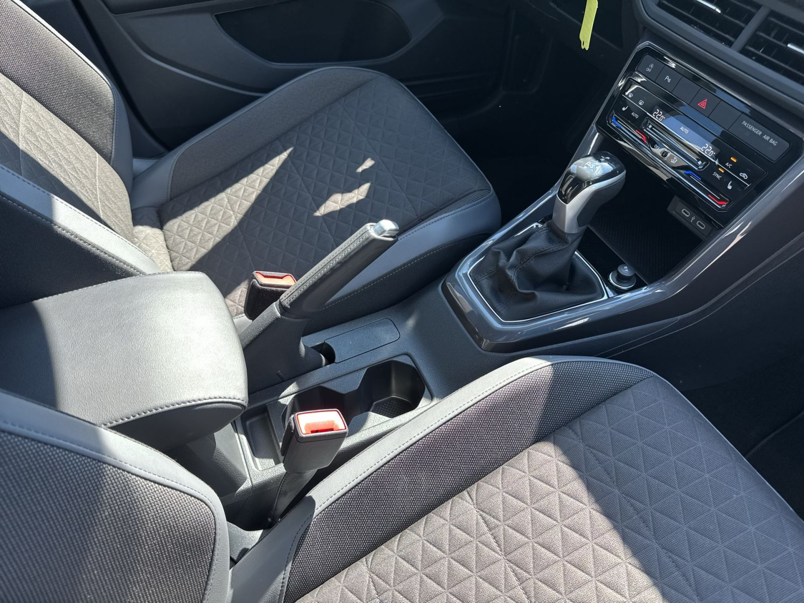Volkswagen - T-Cross_28