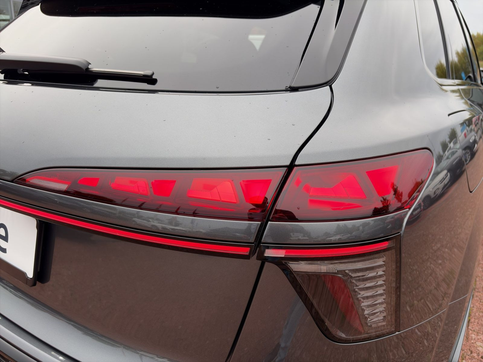 Audi - Q3_25