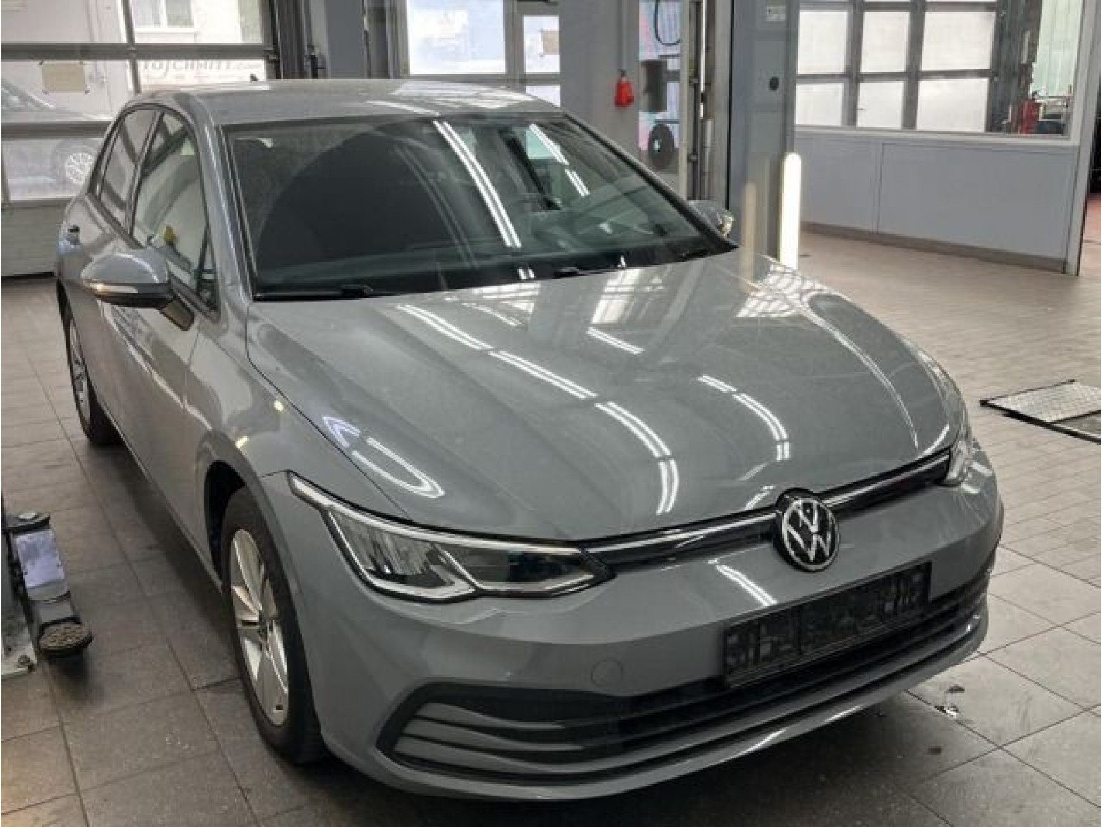 Volkswagen - Golf_4