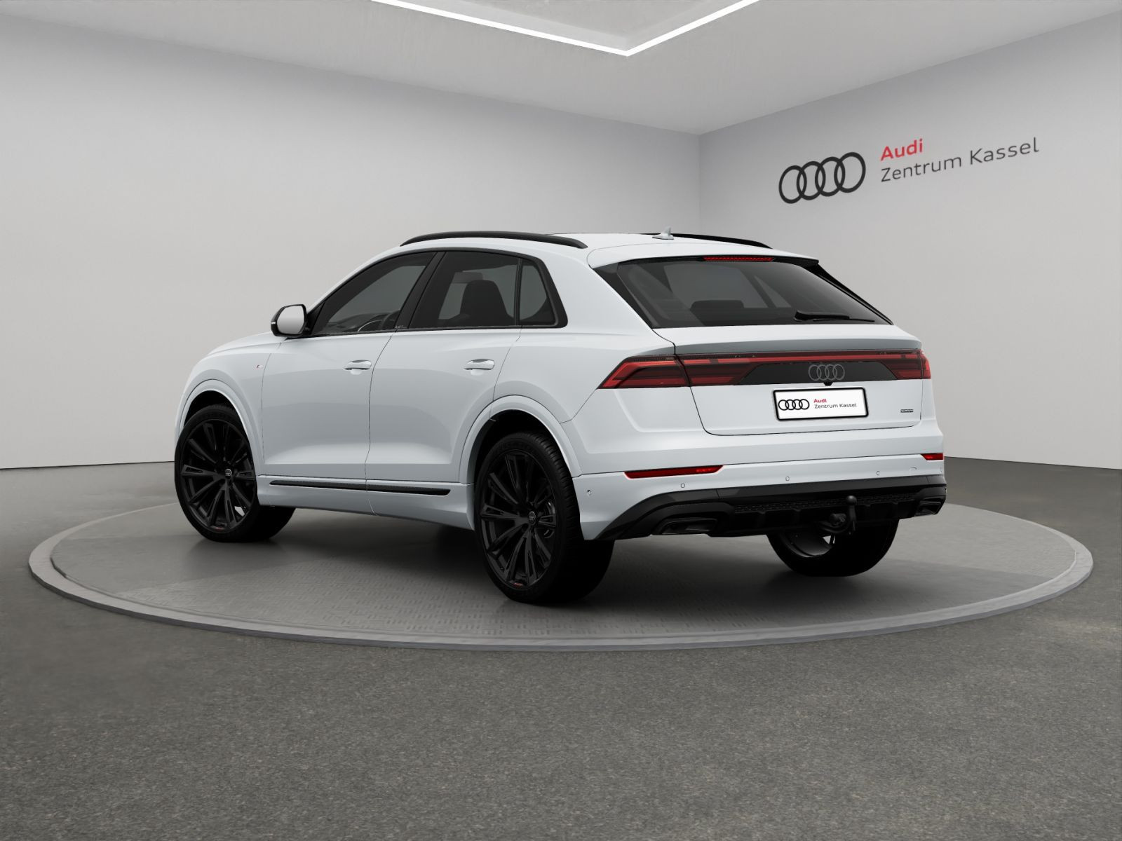 Audi - Q8_5 Audi - Q8_5