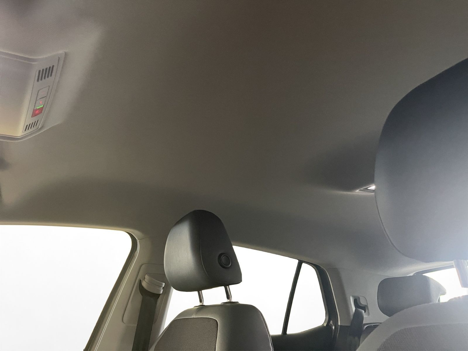Volkswagen - T-Cross_11