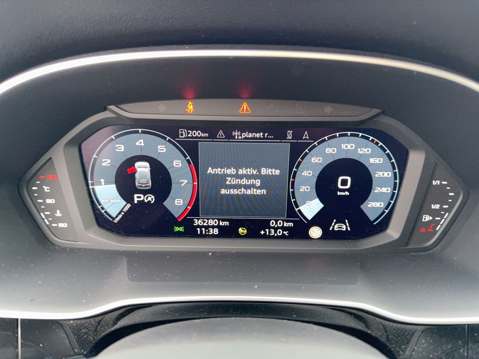 Audi - Q3_10