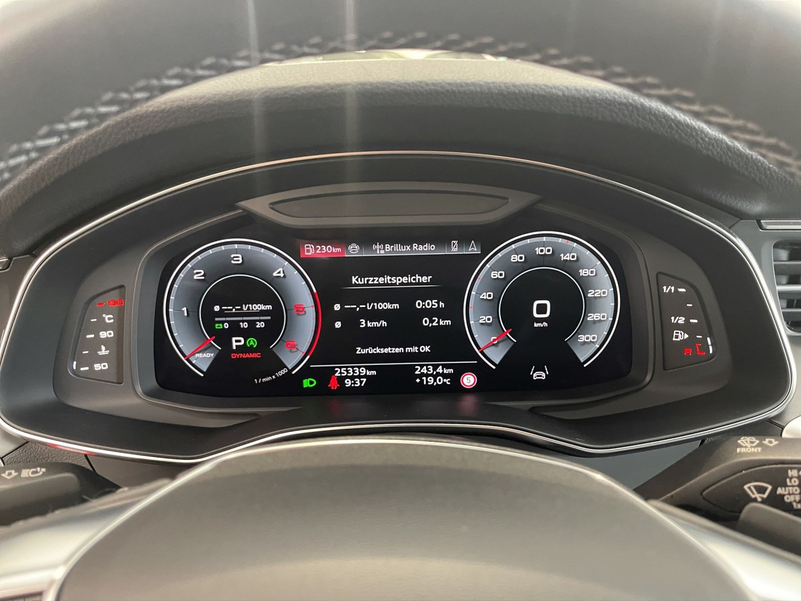 Audi - A6 Avant_9