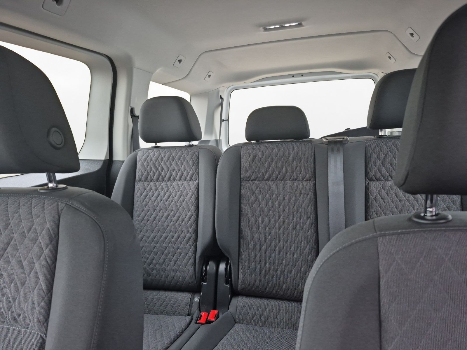 Volkswagen - Caddy_4