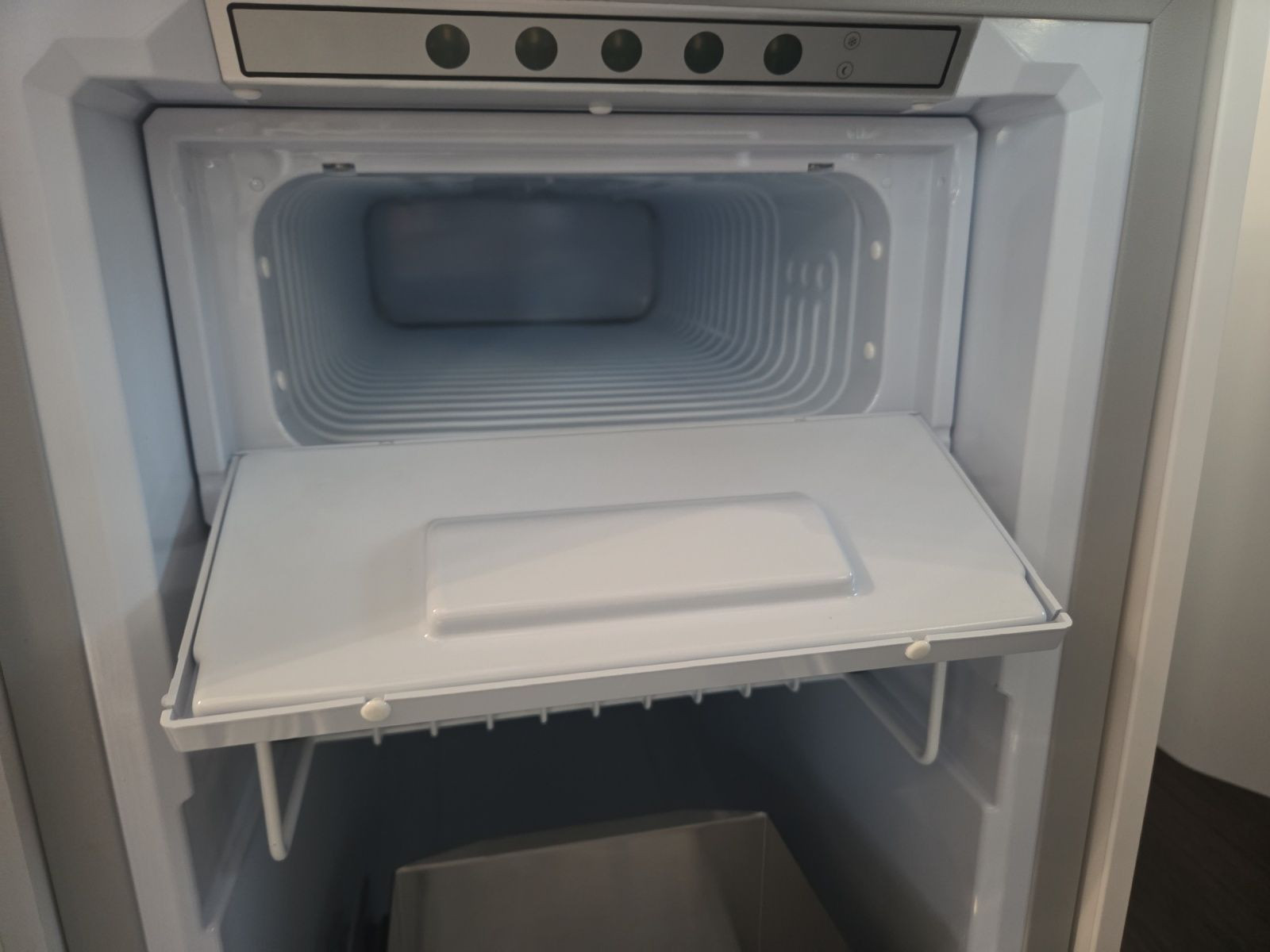 Volkswagen - California_25