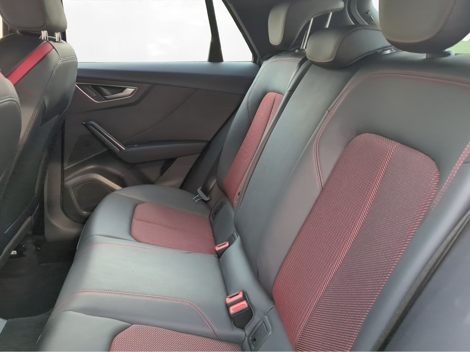 Audi - Q2_5